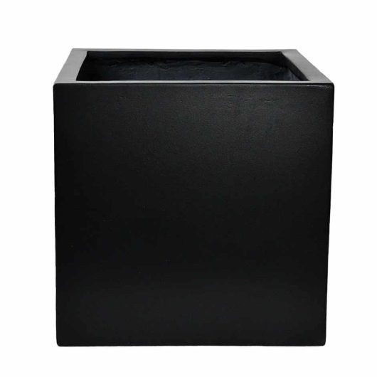 UrbanStyle Square Matt Black Single Pot decorative pot for feature plants